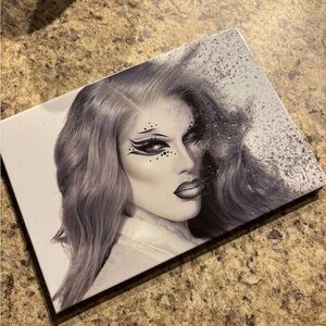 Jeffree Star Cosmetics Cremated Palette